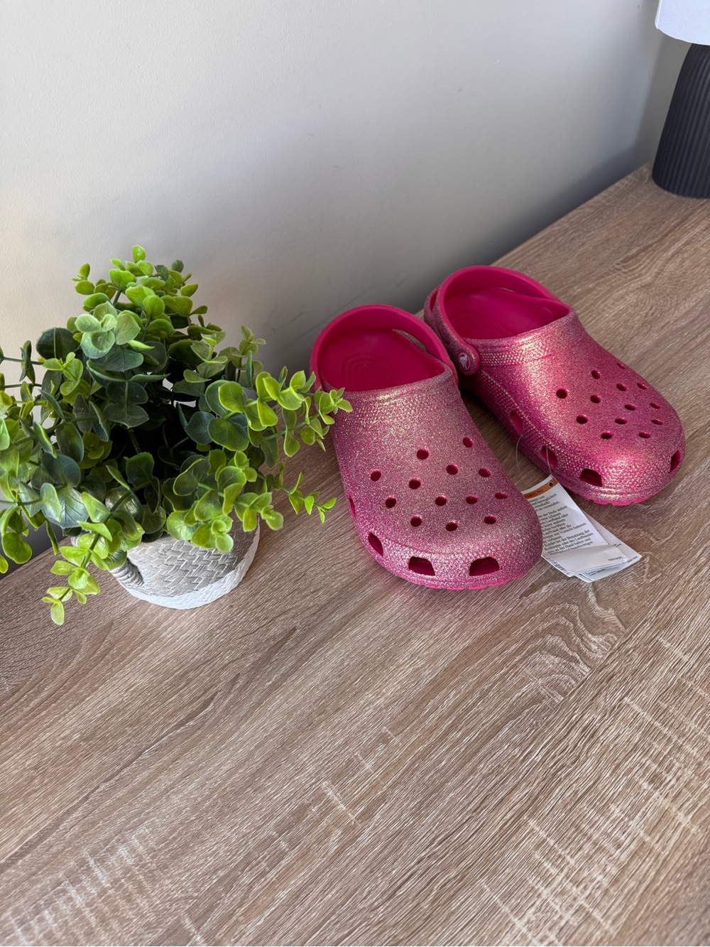 Crocs Classic Clog Iridescent Glitter Pink Womens 10 NWT